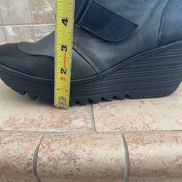 Fly London leather wedge boots size 42, NWT - Picture 8 of 9